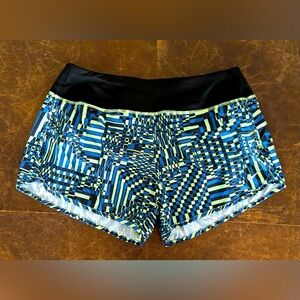 Nike Dri-Fit Women Blue Athletic High Waist Cut Off Shorts 
Size Medium